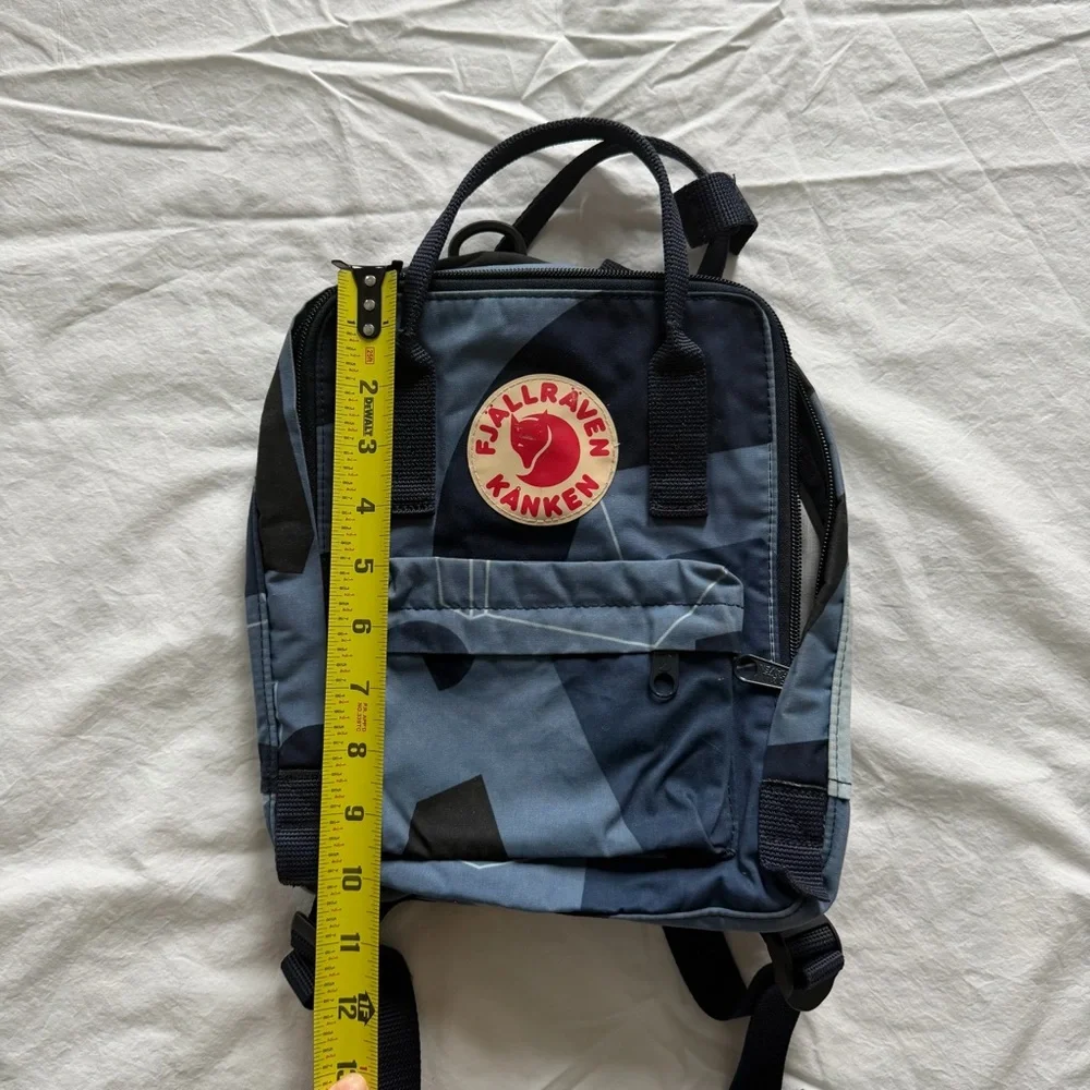 Fjallraven Kanken Art Mini Backpack in Ocean Deep‎